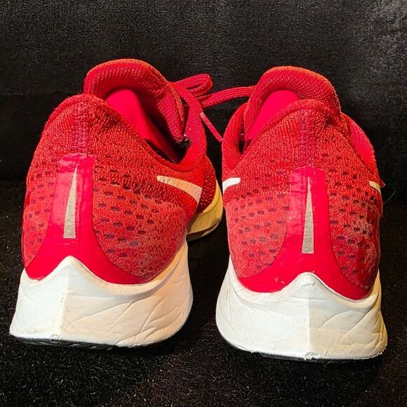 Nike Women's Red Running Shoes - Picture 6 of 9